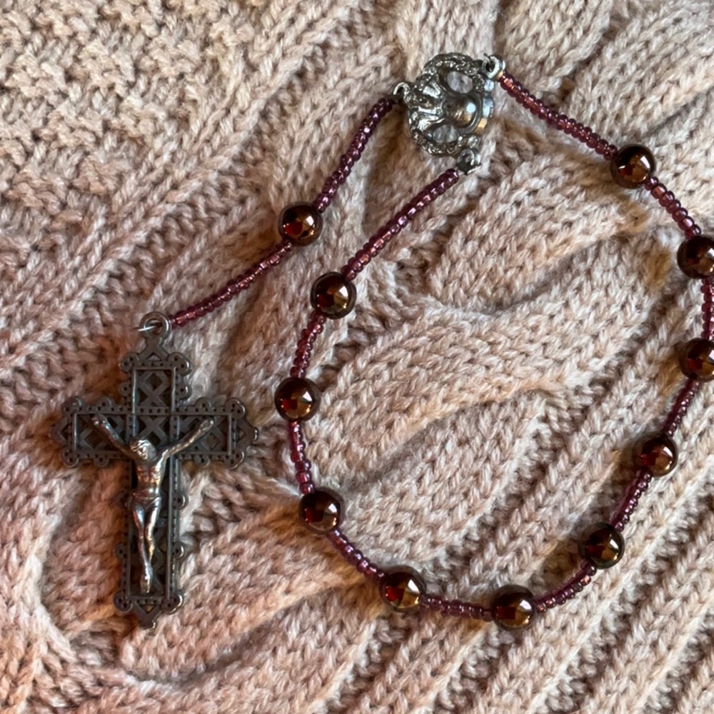 Vintage pocket Rosary - Picture 9 of 10